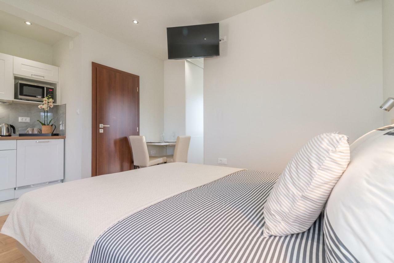 Studio Apartman Rosa Затон Екстер'єр фото