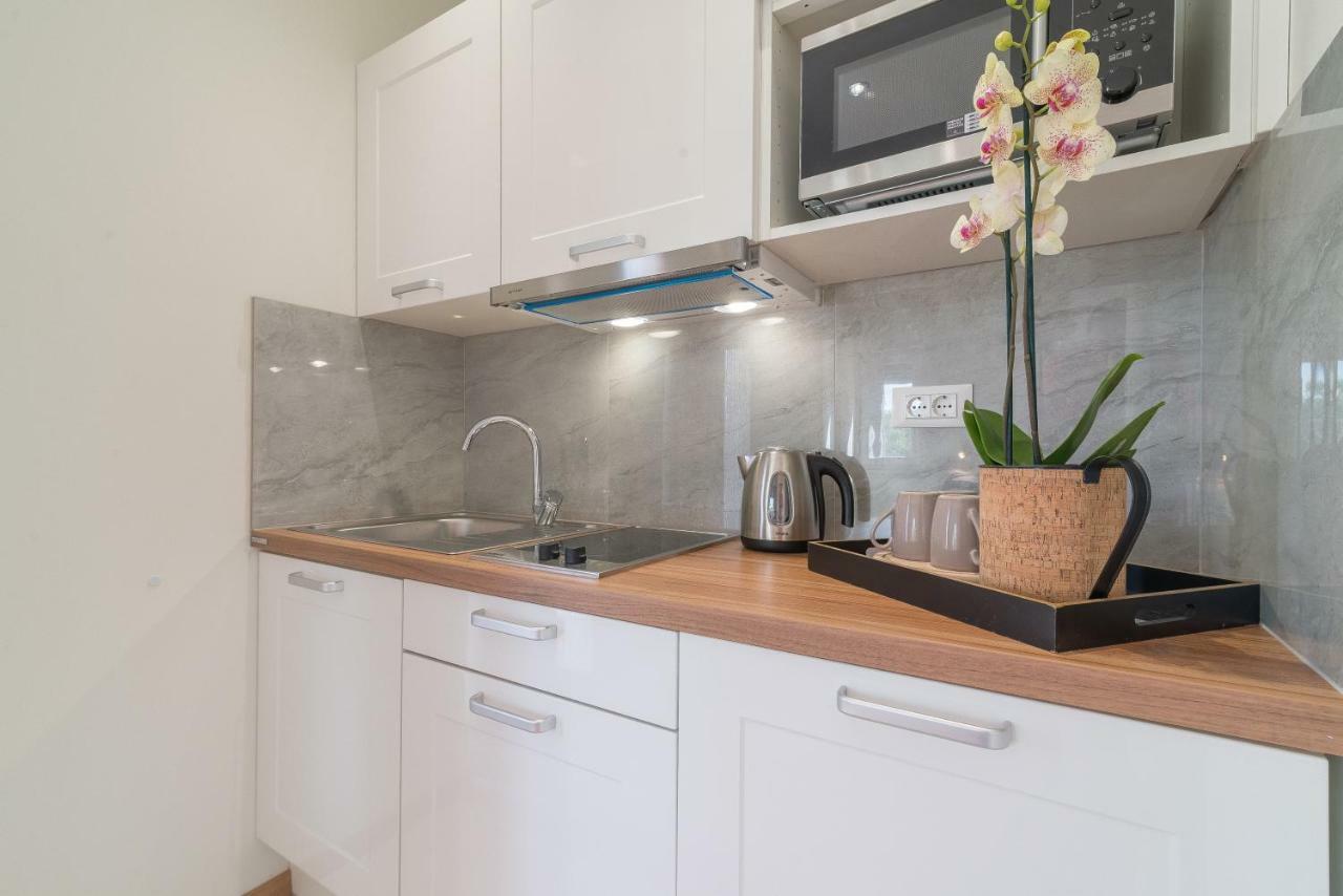 Studio Apartman Rosa Затон Екстер'єр фото